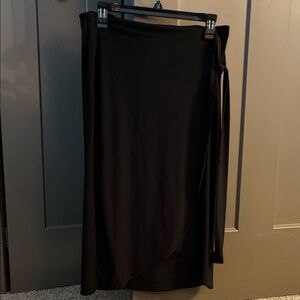 21 Saints 
Elegant Black Women's pull-on Skirt